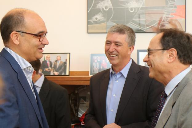 Climent intenta frenar una convocatoria de ayudas de Soler para grandes proyectos