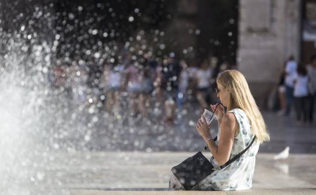 Valencia se prepara el fin de semana para la primera ola de calor del verano