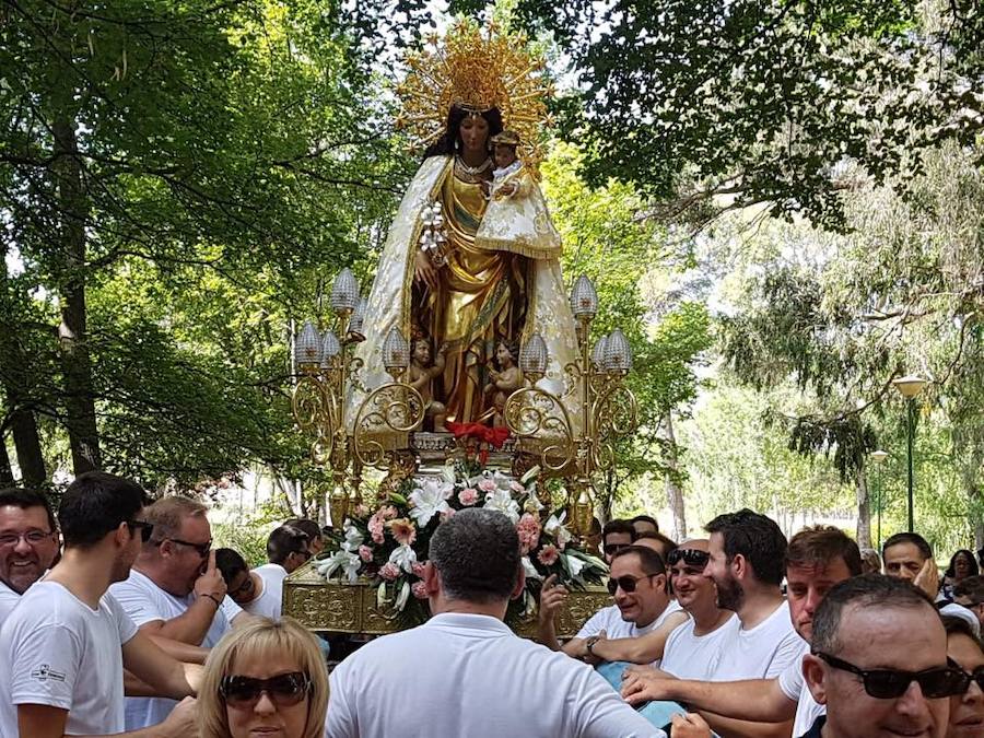 Visita de la Virgen de los Desamparados a Llíria