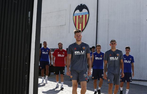 Camiseta Valencia CF Uroš Račić Camiseta Valencia CF Uroš Račić