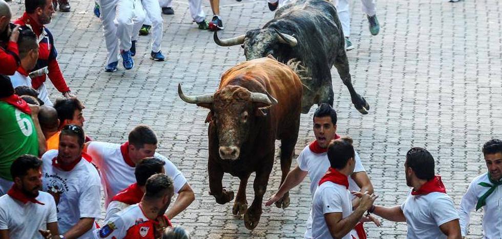 El encierro de hoy: los Fuente Ymbro protagonizan un encierro rapidísimo y sin heridos