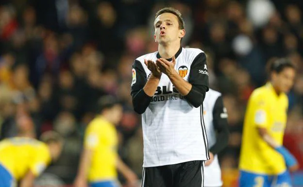 Nemanja Maksimovic deja el Valencia y firma seis temporadas con el Getafe