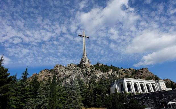 Arrancan las obras para acceder a la cripta de los hermanos Lapeña en el Valle de los Caídos