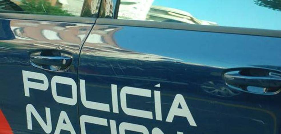 Detienen en Valencia a dos mujeres por robar a una anciana mediante el método del «vaso de agua»