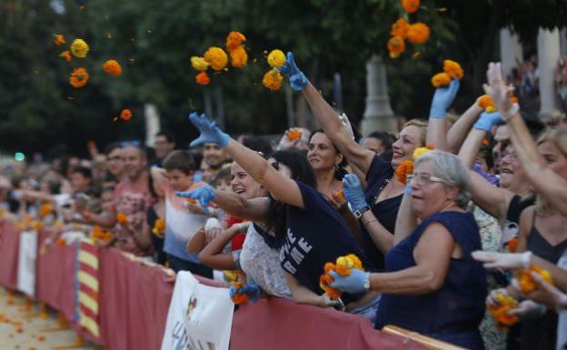 Los palcos de la Batalla de Flores se venderán por sorteo