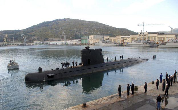 El submarino estrella de la Armada española no cabe en la fosa de atraque de Cartagena por un error en el diseño