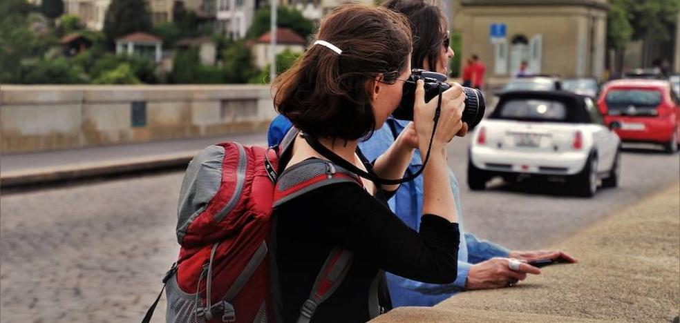 Los 11 tipos de turistas que te puedes encontrar este verano