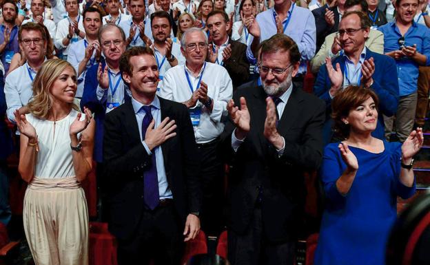 El PP vira hacia la derecha con la elección de Casado