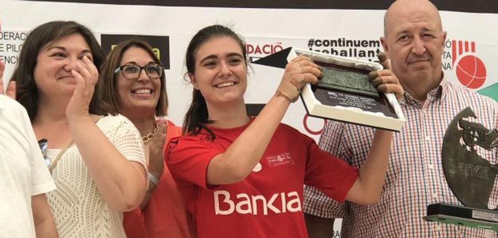 Ana de Beniparrell es la número uno de la pilota