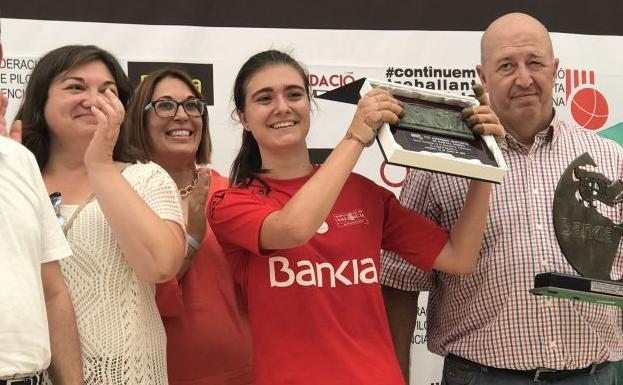 Ana de Beniparrell es la número uno de la pilota