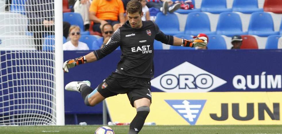 Raúl Fernández deja el Levante y firma tres temporadas por Las Palmas
