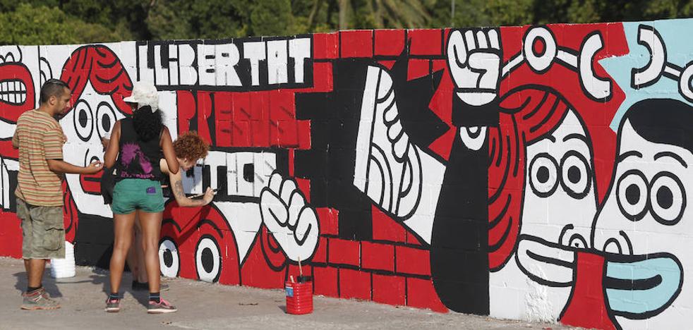 Ribó tilda de «serpiente de verano» la polémica sobre el mural en apoyo a los condenados de Alsasua