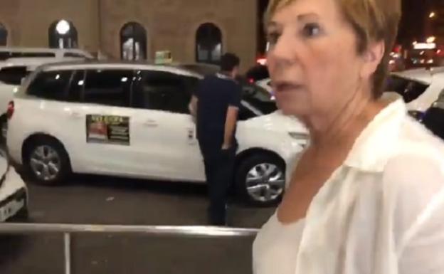 Celia Villalobos ante la huelga de los taxistas: «¿Y cómo llego yo a Torremolinos?»