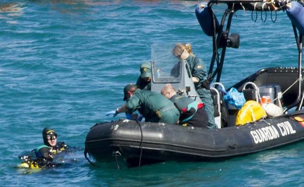 Hallan en el mar de Villajoyosa el cadáver en avanzado estado de descomposición de un joven