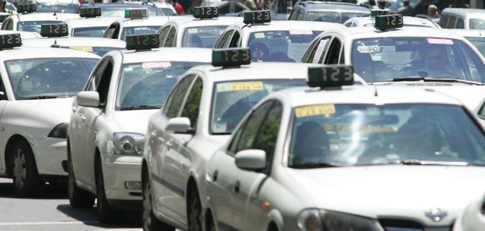 Los taxis de Valencia convocan huelga indefinida desde la medianoche de hoy