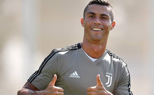 Cristiano Ronaldo completó su primer entrenamiento con la Juventus