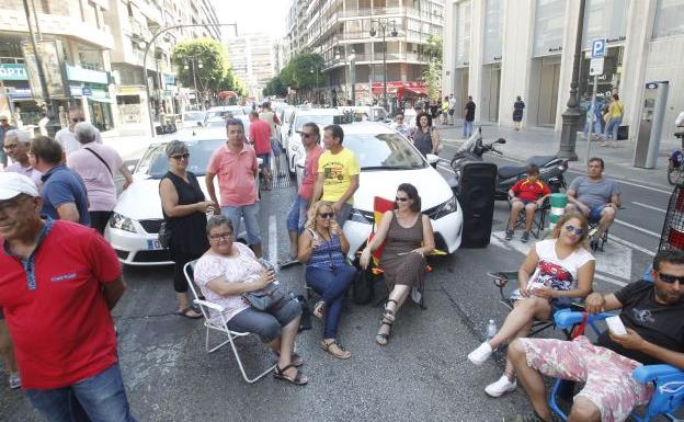 El Ayuntamiento de Valencia no contempla multar a los taxistas por los parones de tráfico