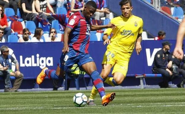 El Levante cierra el mayor traspaso de su historia