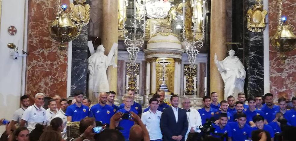 El Valencia, sin Montoya, cumple con la tradición en la Basílica