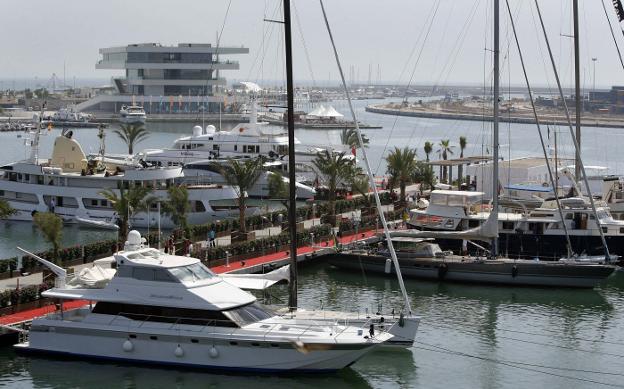 El Gobierno estudia pagar parte de la deuda que asfixia a la Marina