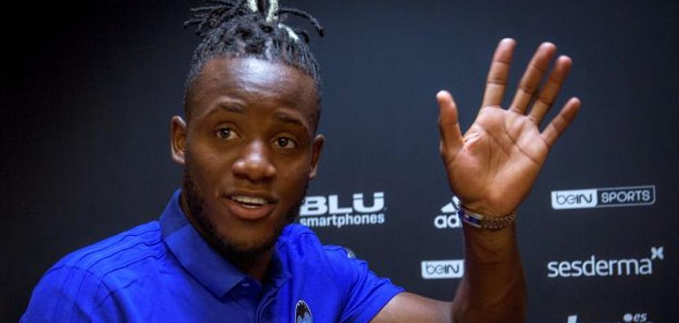 Batshuayi: «Marcelino me convenció para venir al Valencia»