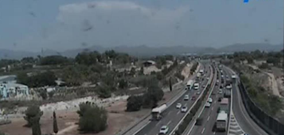 Retención kilométrica en el 'by-pass' por un accidente