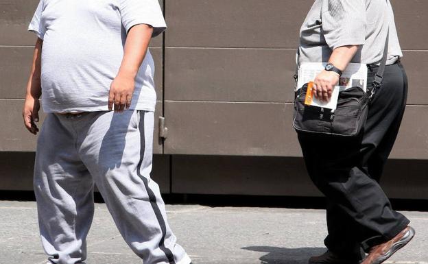 La familia del joven de 350 kilos se opone a que el Hospital de Manises le dé el alta