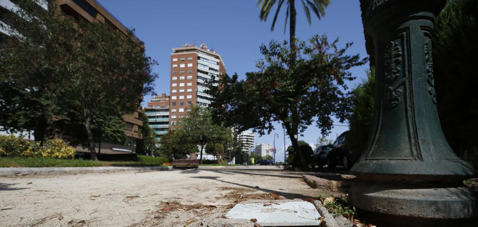 El abandono reina en la zona noble de Valencia