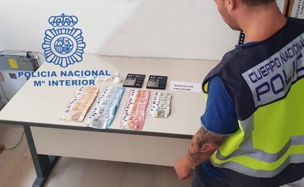 La Policía Nacional desarticula un punto negro de venta de cocaína en la partida de El Rebolledo en Alicante