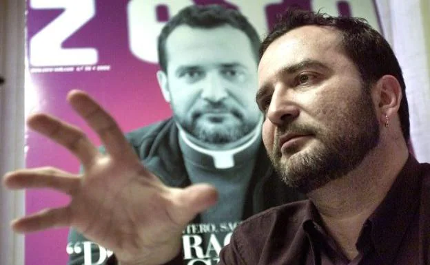 Muere el primer sacerdote que se declaró homosexual en España