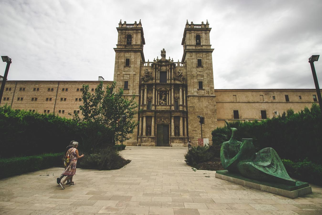 Dentro del Monasterio de San Miguel de los Reyes