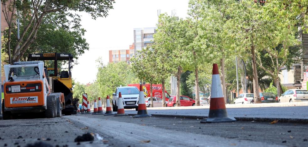 Valencia afronta la recta final del verano con las calles levantadas
