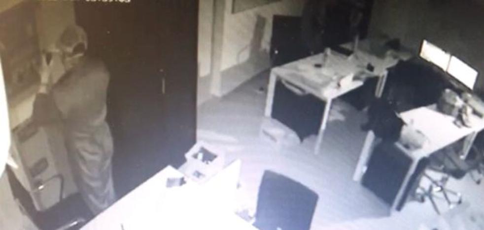 Roban 150.000 euros de la caja fuerte del club Marina Beach en Valencia