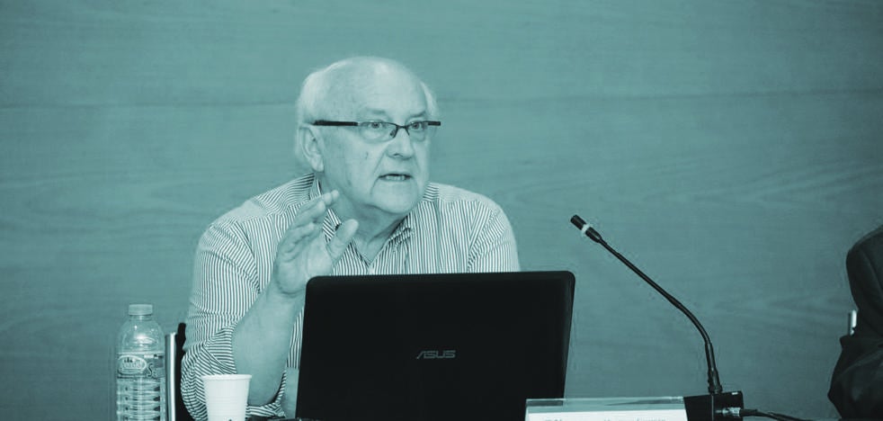 Fallece el profesor Vicent Martínez, doctor en Filosofía de la UJI y fundador del 'Máster de la Paz'