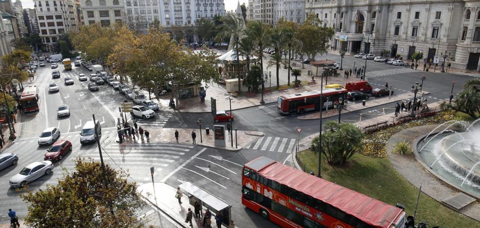 El Ayuntamiento mantiene en el aire seis proyectos clave para Valencia
