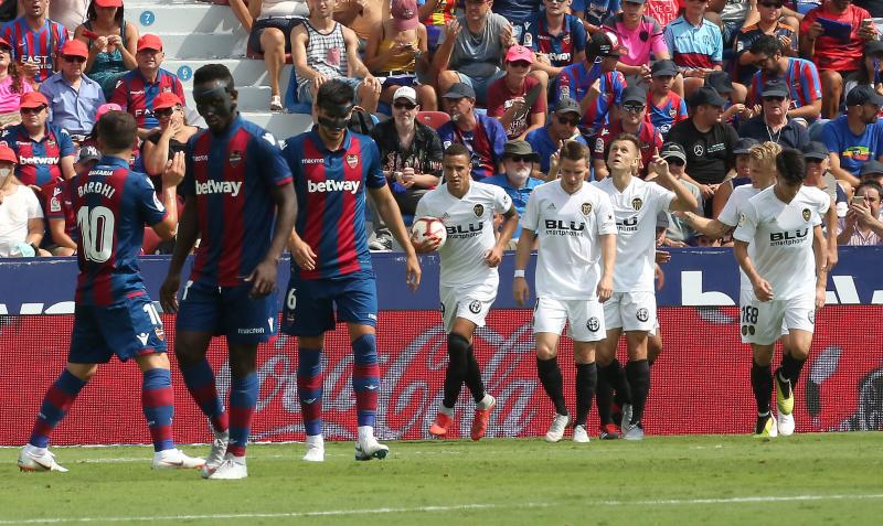 Notas de los jugadores del Levante UD y el Valencia CF en el derbi