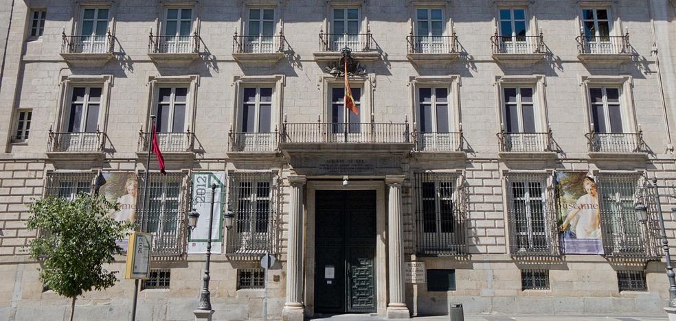 La Academia de Bellas Artes cierra tres salas ante el riesgo de daños por unas obras anejas