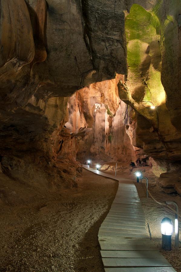 12 pueblos valencianos con cuevas increíbles