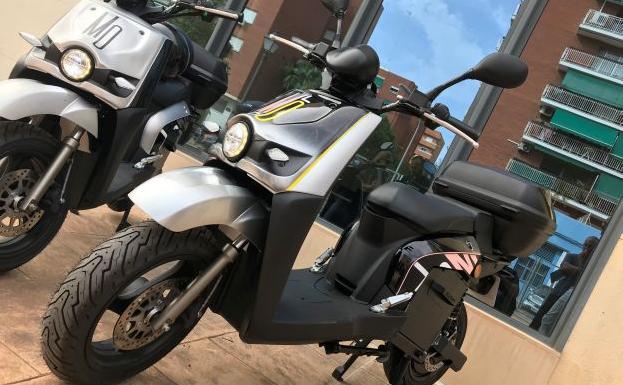 Otra empresa desembarca en Valencia con 150 motos compartidas por suscripción