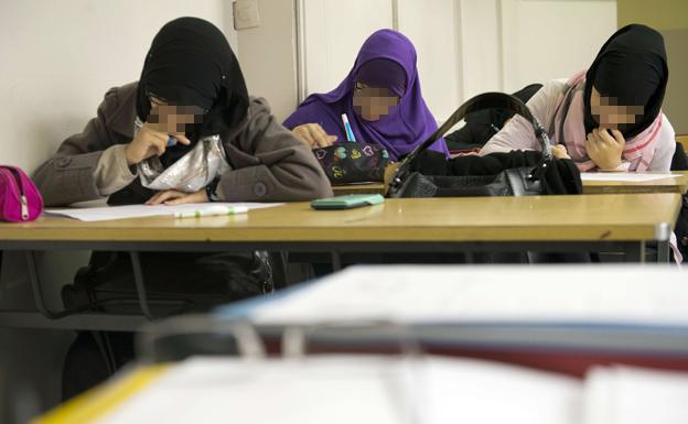 Una decena de centros educativos valencianos impartirán islam y religión evangélica