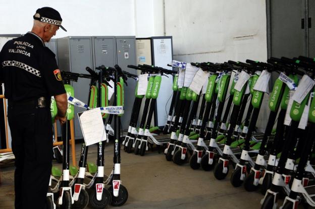 La empresa de patinetes critica el silencio desde julio del Consistorio