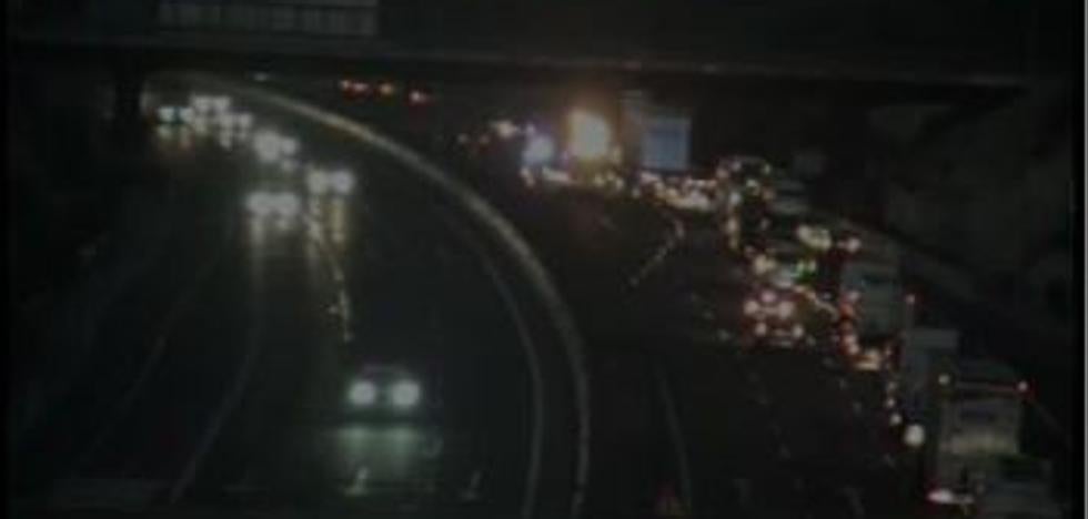 Un accidente en el bypass obliga a cortar dos carriles en Paterna