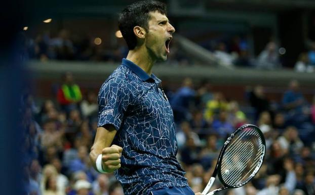 Djokovic saca el puño de hierro e iguala a Sampras