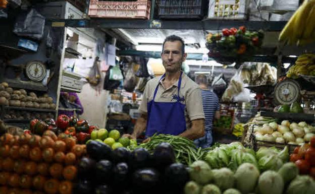 Casi 600 autónomos menos cada día