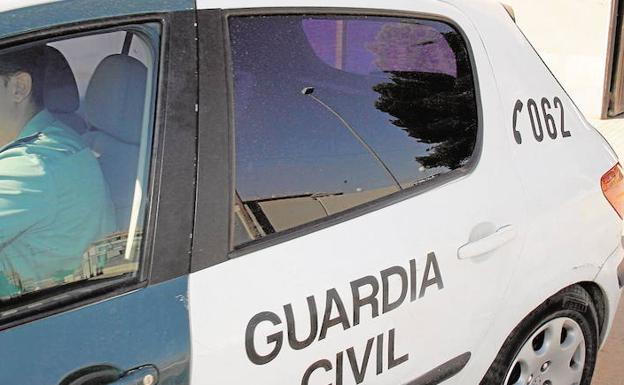 Detenidos dos menores por dañar coches aparcados y alardear en redes sociales