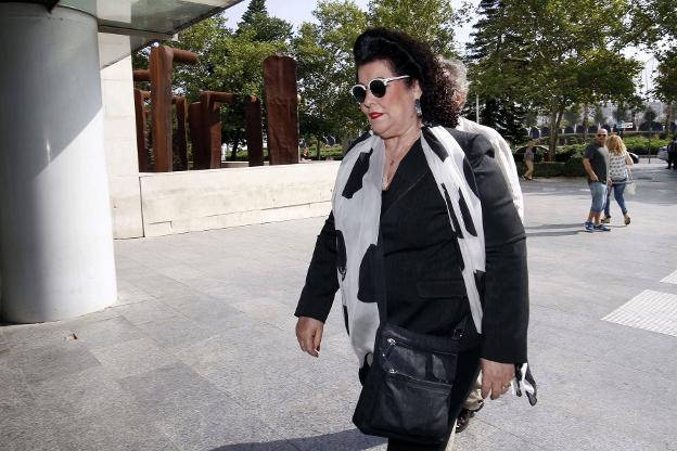 Un informe policial del caso IVAM salpica al jefe de exposiciones del MuVIM