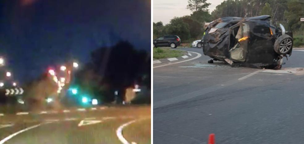 Un BMW da varias vueltas de campana tras 'hacer un recto' en una rotonda de Ibiza