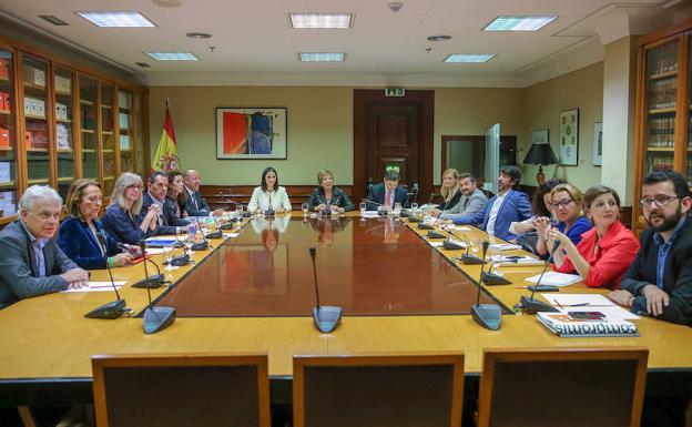 El factor de sostenibilidad y las pensiones mínimas, los otros dos escollos del Pacto de Toledo