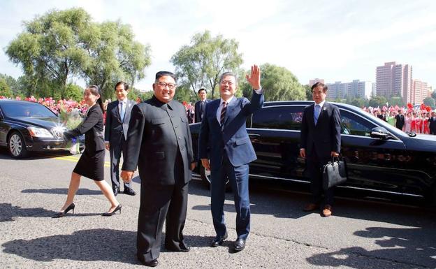 Los líderes de las dos Coreas celebran su primera reunión en Pionyang