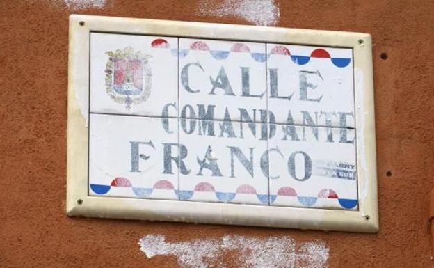 Alicante cambia el nombre a 6 calles franquistas